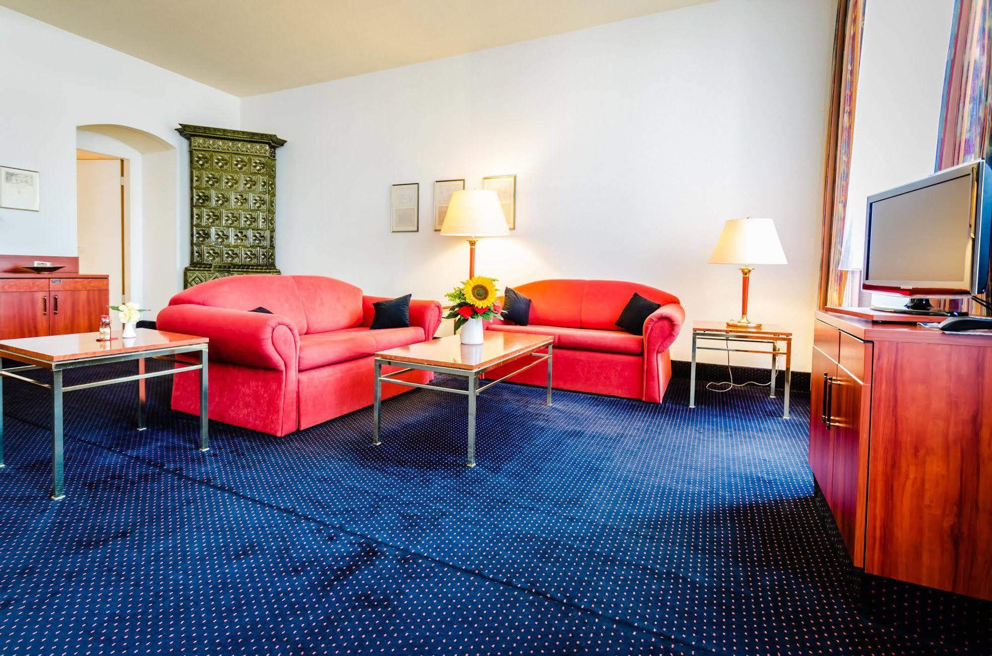 Hotel Wilder Mann Аннаберг-Бухгольц Экстерьер фото